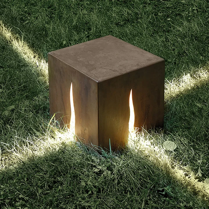 Granito outdoor floor lamp H 30 cm, rust by Artemide