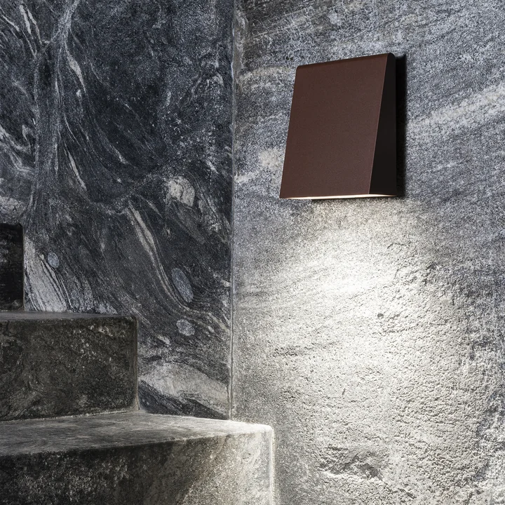 Cuneo outdoor LED wall light, rust by Artemide