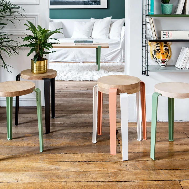 The LOU stool stool, oak in combination in the living room