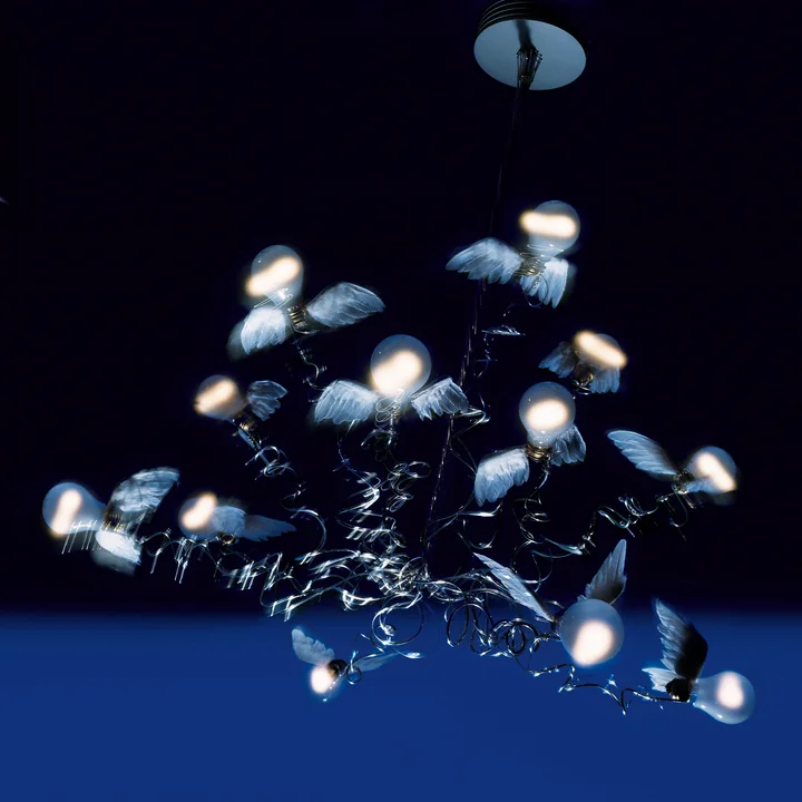 The Birdie pendant luminaire, transparent from Ingo Maurer as a fascinating play of light