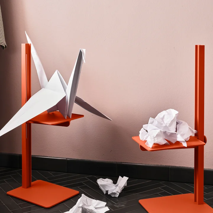 Museum Sidetable by String in orange