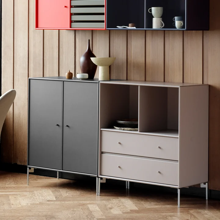 The cover cabinet with legs, anthracite from Montana in its different versions in the living room