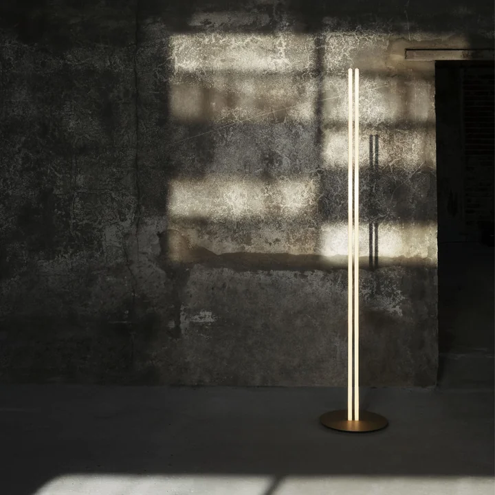 The Coordinates LED floor lamp as a unique piece in the room