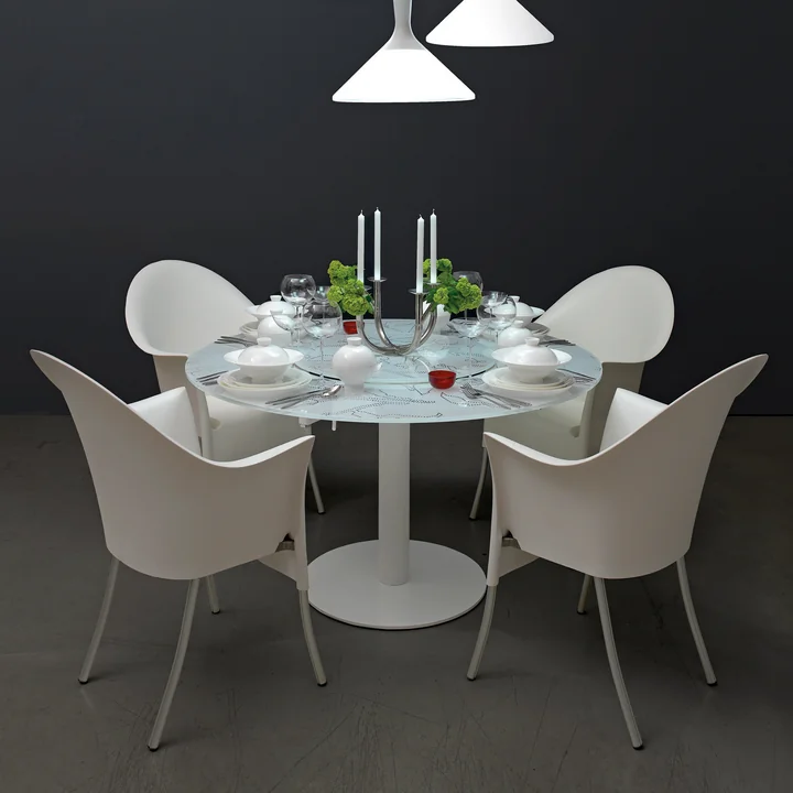 Lord Yo Armchair from Driade at the dining table