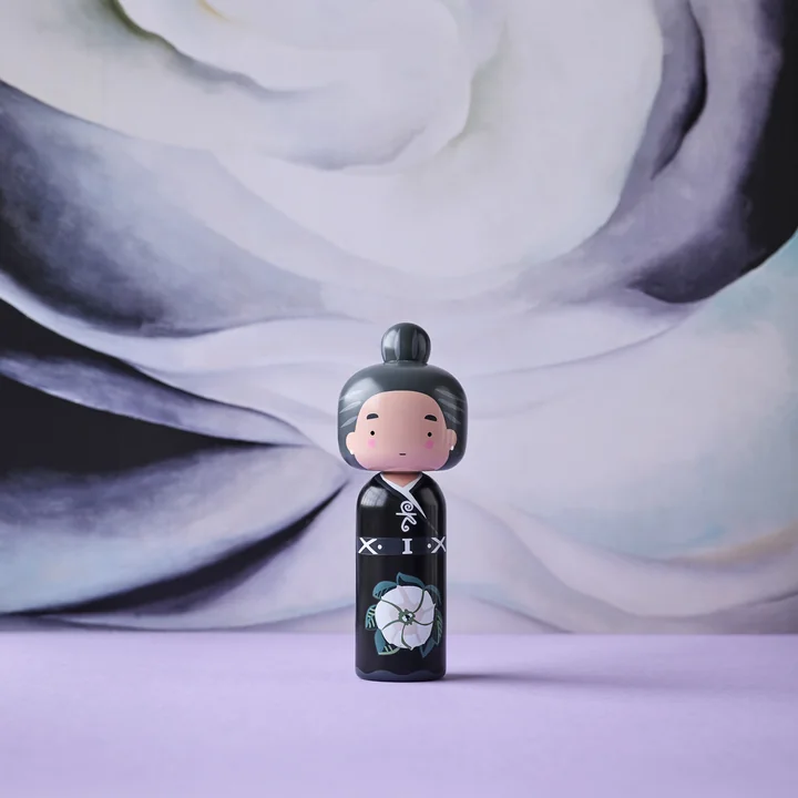 Georgia O'Keeffe as Sketch Inc. wooden figure from Lucie Kaas