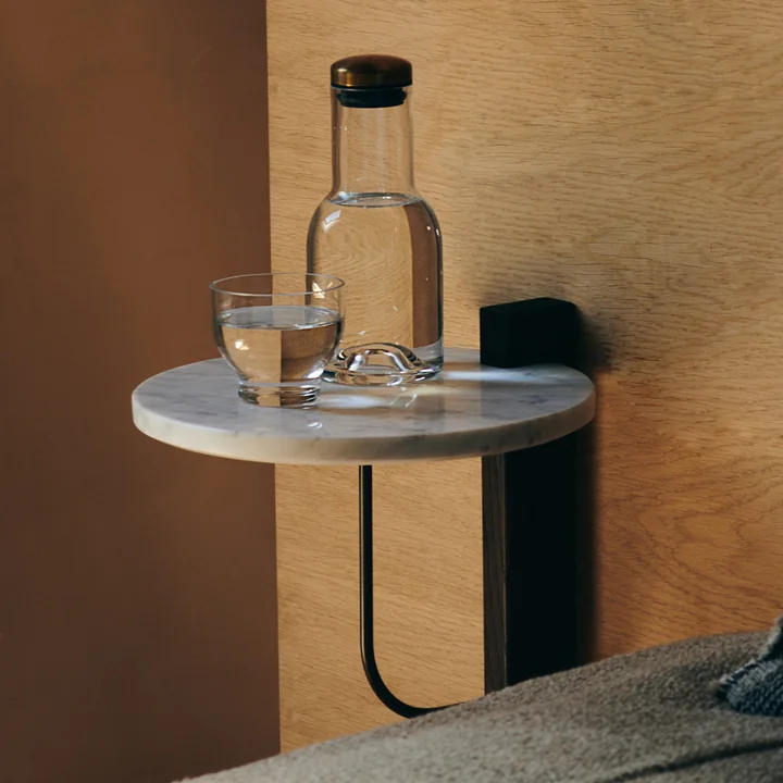 Stylish wall shelf with a modern look