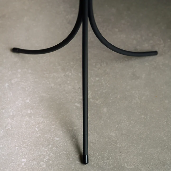 The Umanoff plant pot, rattan / black, detail of Audo