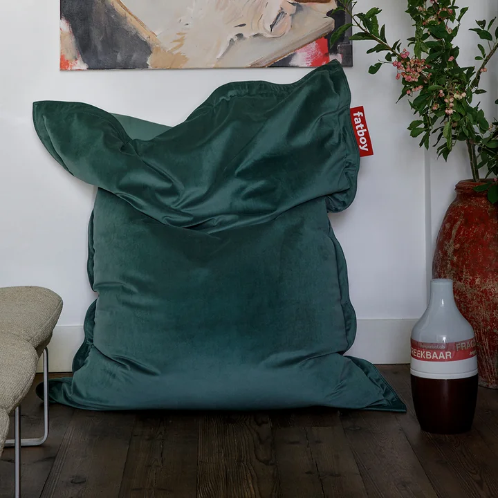 The beanbag Original Slim Velvet recycled , sage in ambience