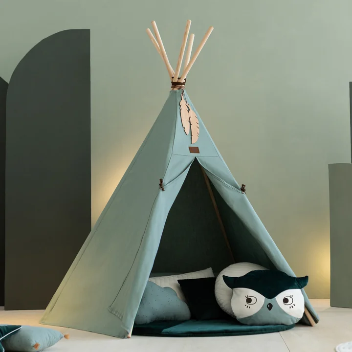 The Nevada Tipi tent & animal cushions from Nobodinoz are playful and stylish accessories for the nursery