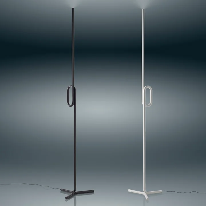 The Tobia LED floor lamps by Foscarini in black and white can be used in any room