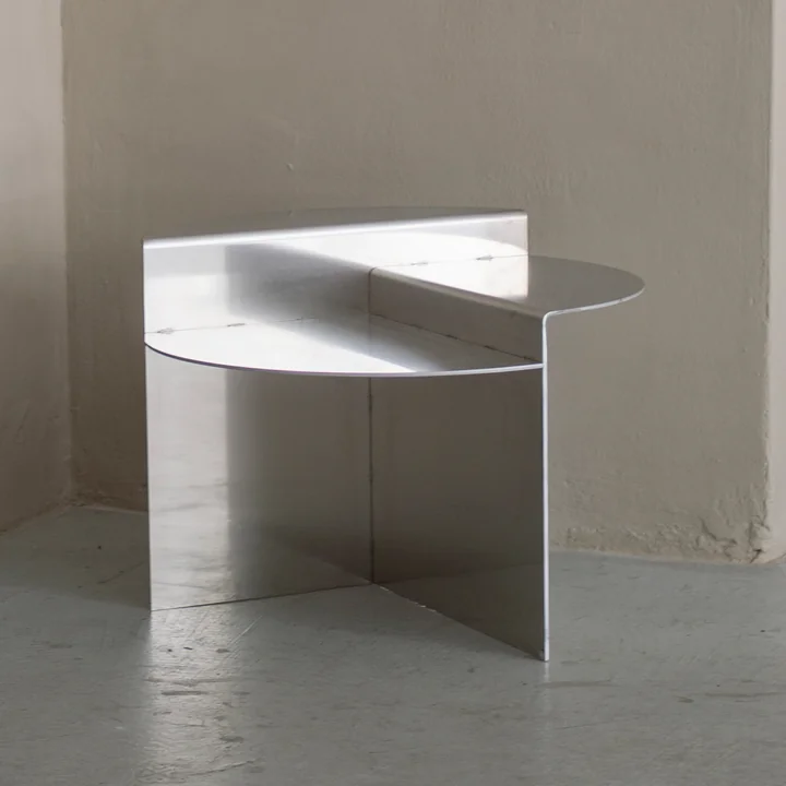 テーブル・机 FRAMA RIVET SIDE TABLE ALUMINUM Rivet Side Table | Buy Frama online at A+R