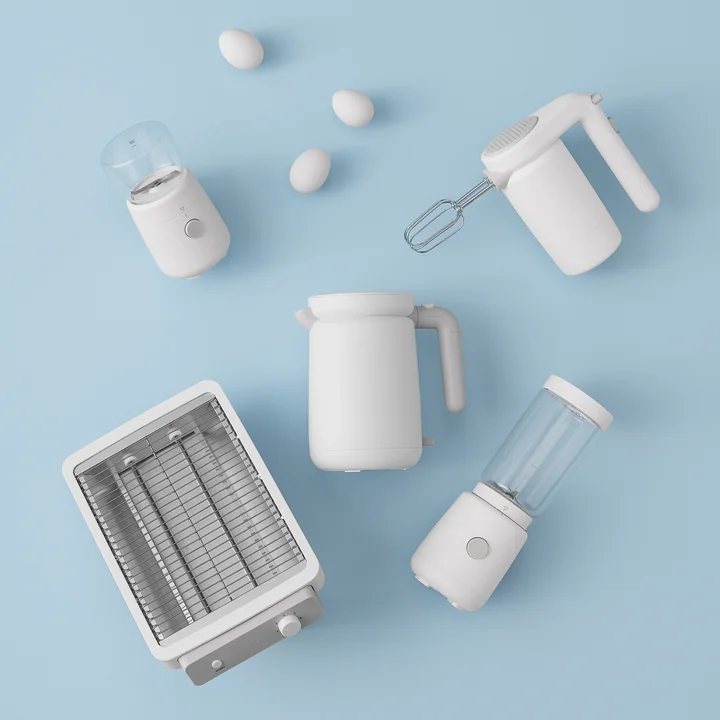 The white Foodie kitchen appliances from Rig-Tig by Stelton impress with their genuine modernity.