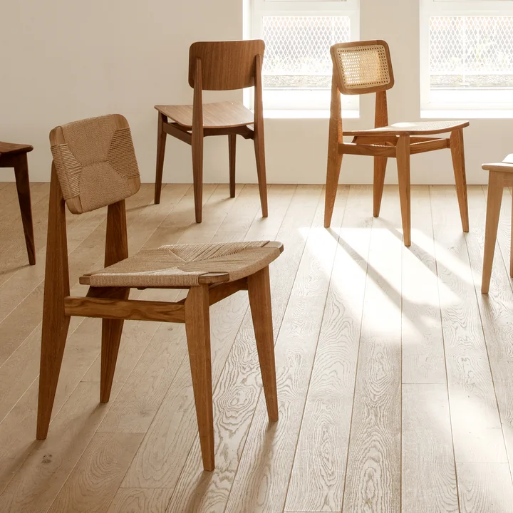 Compact and stable chairs made of wood and paper cord