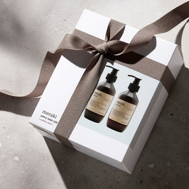 The gift box from Meraki in its stylish packaging
