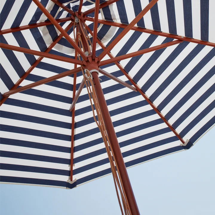 Striped parasol with a classic look