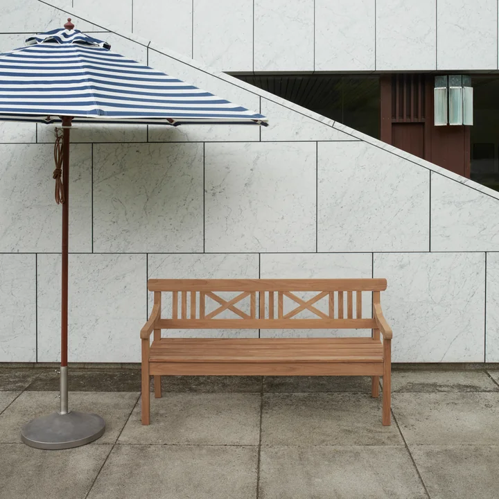 Timeless parasol for outdoor use