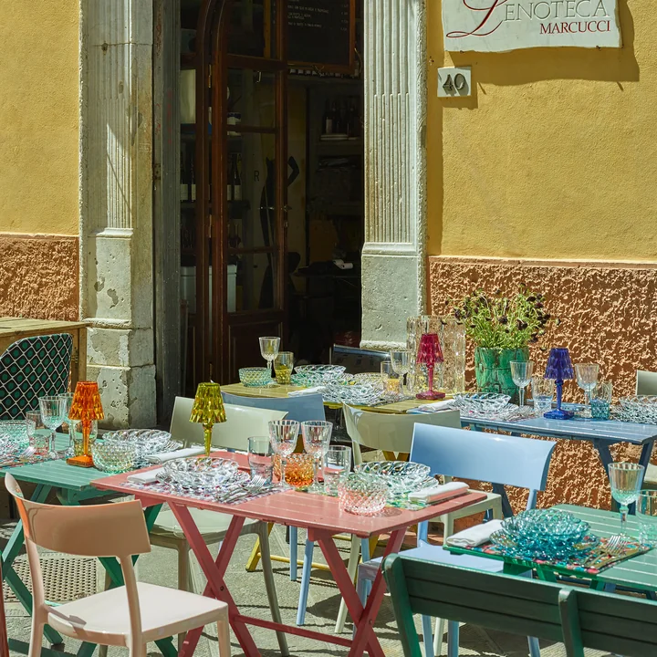 Battery Table lamp, Trama plate and Catwalk chair from Kartell