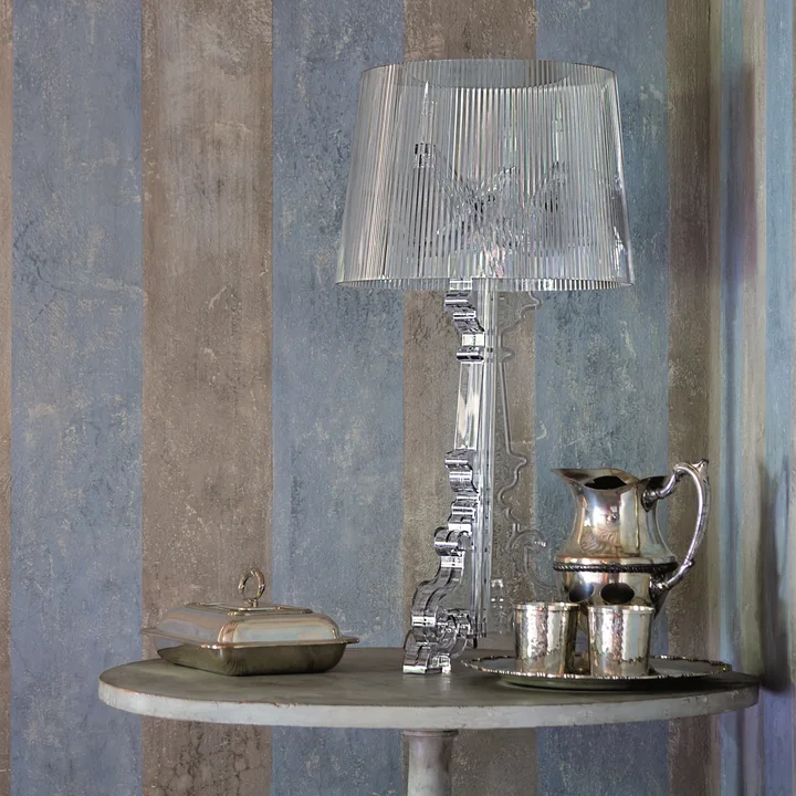 Transparent, elegant table lamp for the side table