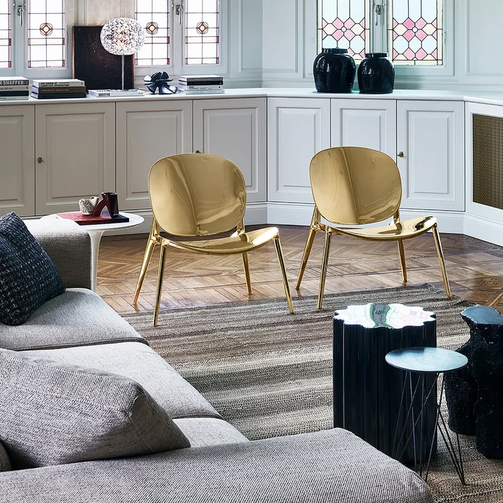 Comfortable lounge chairs for the living room