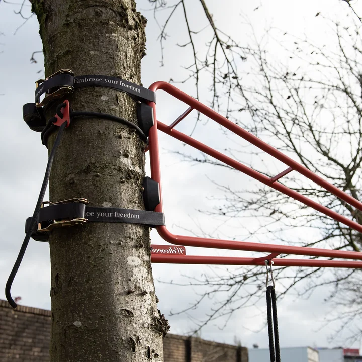 The Swing swing from Weltevree is easy to assemble.