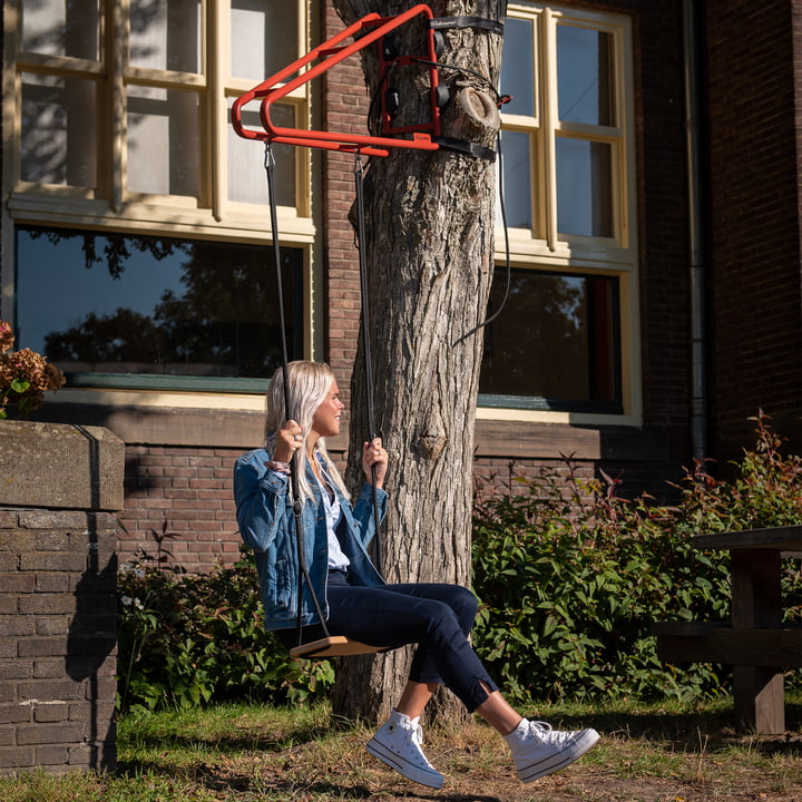 The Swing swing from Weltevree is also suitable for adults