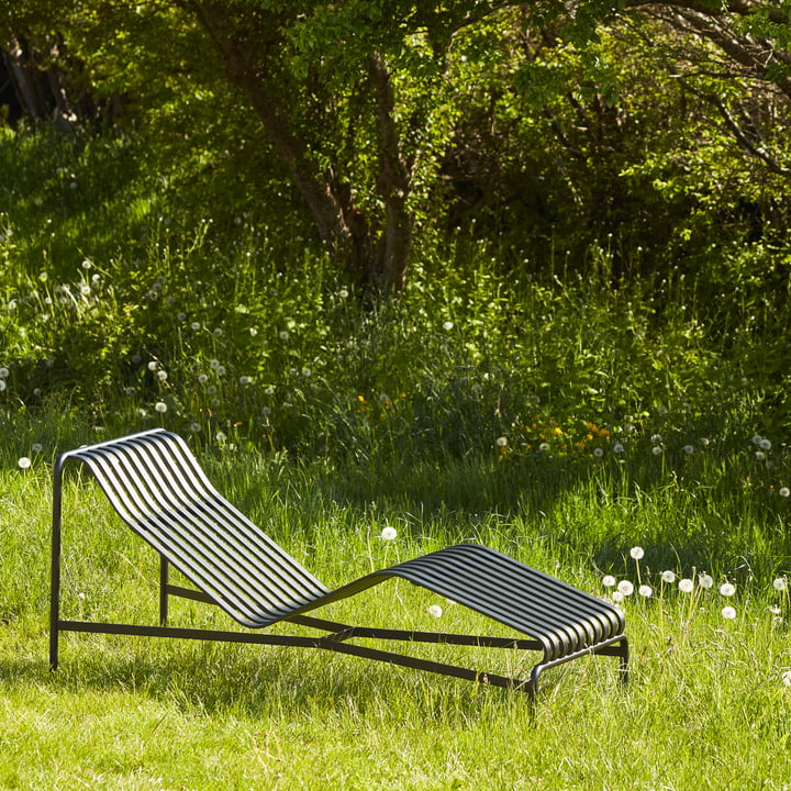 Stylish deck chair for outside from Hay