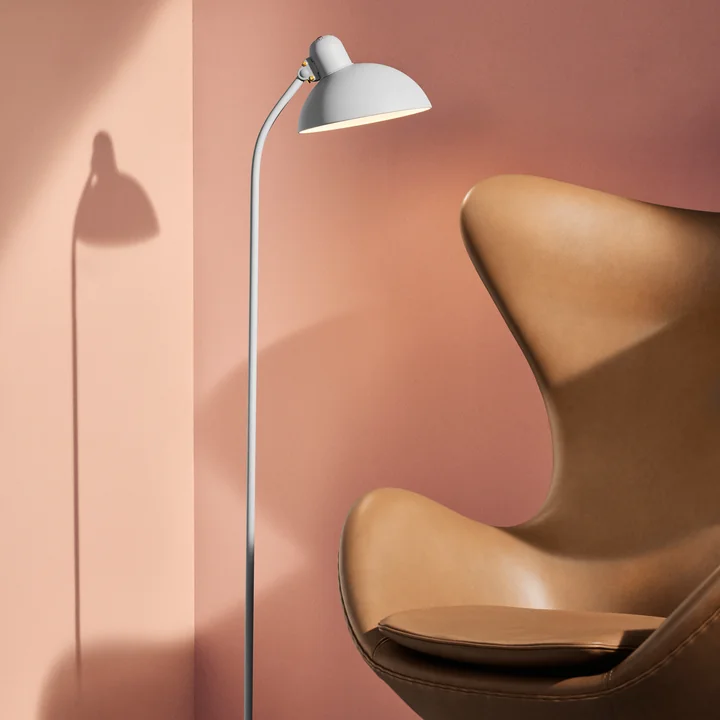 Matt lacquered floor lamp in living room