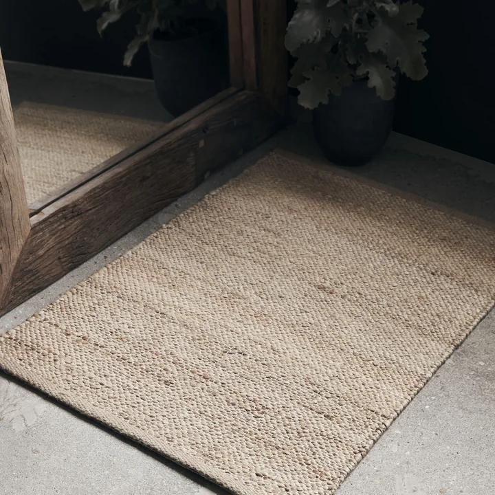 The small Hempi carpet from House Doctor in front of the mirror