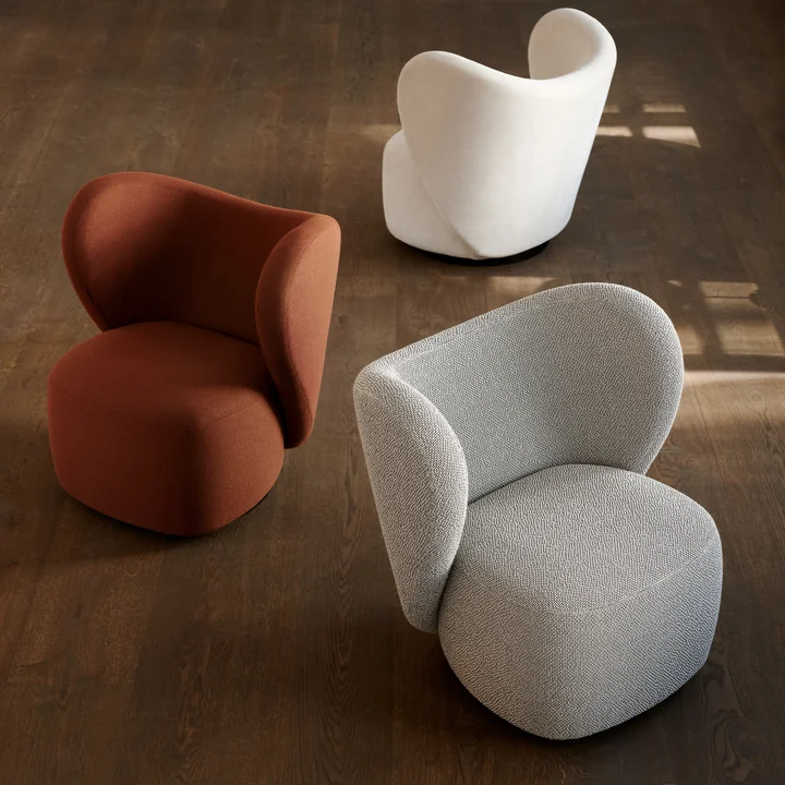 Lounge chair with heavenly comfortable cushions