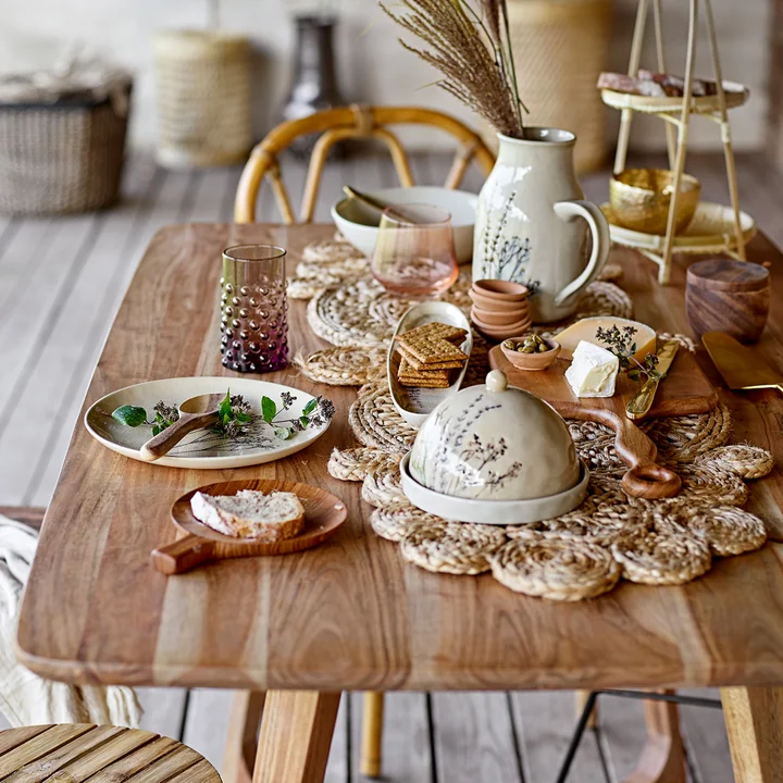 The Bea tableware from Bloomingville on the light wood breakfast table