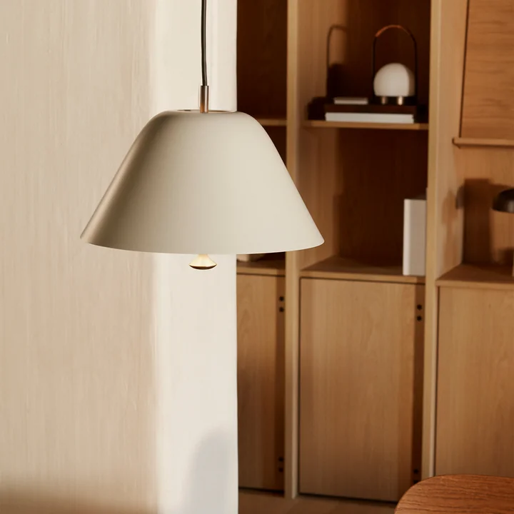 Discreet pendant light in the living room