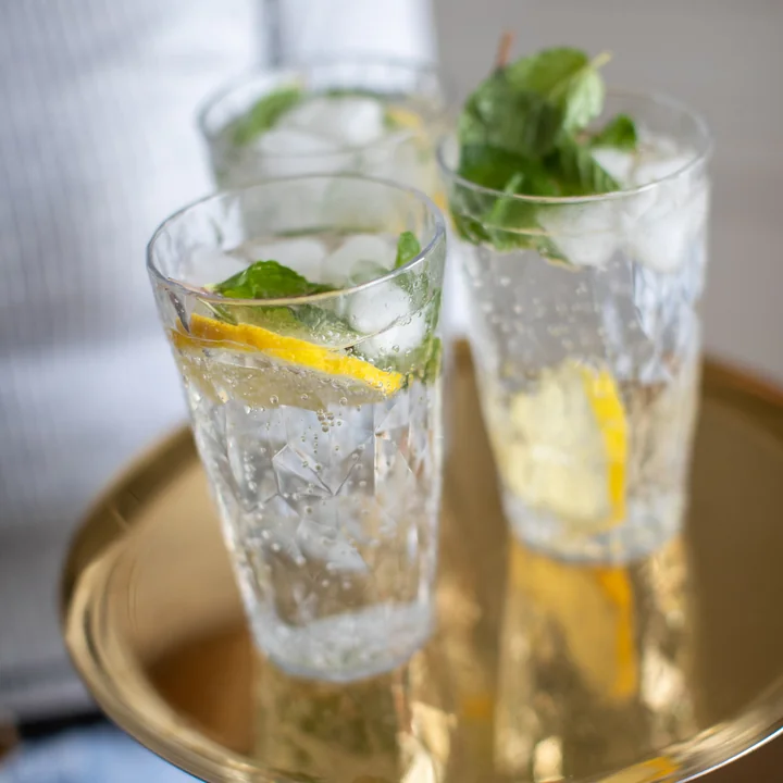 The CLUB Superglas drinking glasses from Koziol are suitable for every occasion