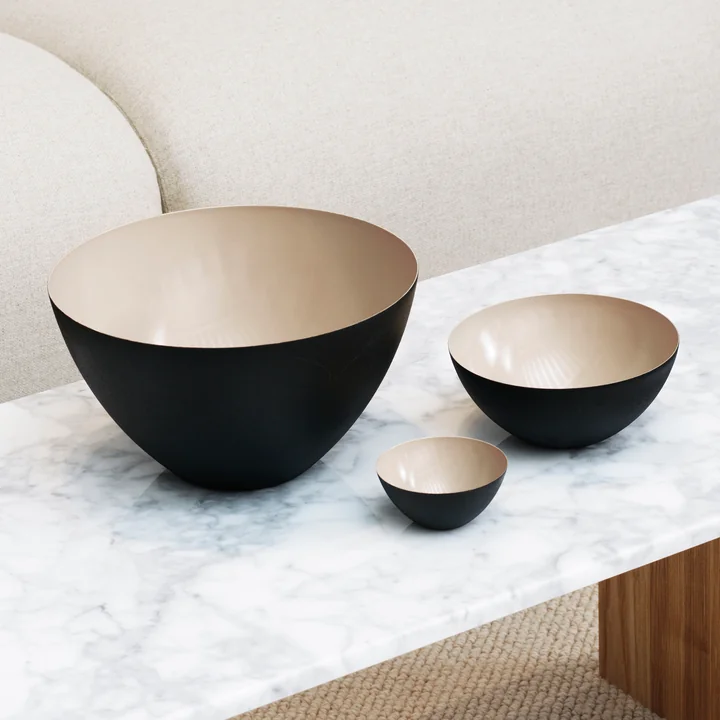 The Krenit shells from Normann Copenhagen with sharp edge