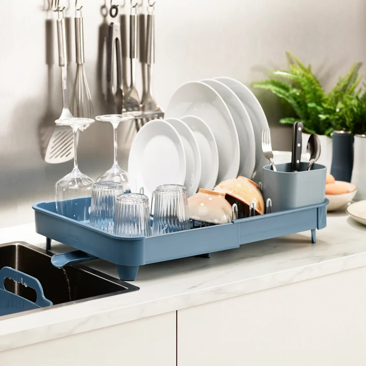 The Extend drainer rack from Joseph Joseph expands the draining surface