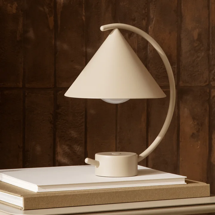 Ferm Living - Meridian Battery LED Table Lamp, cashmere