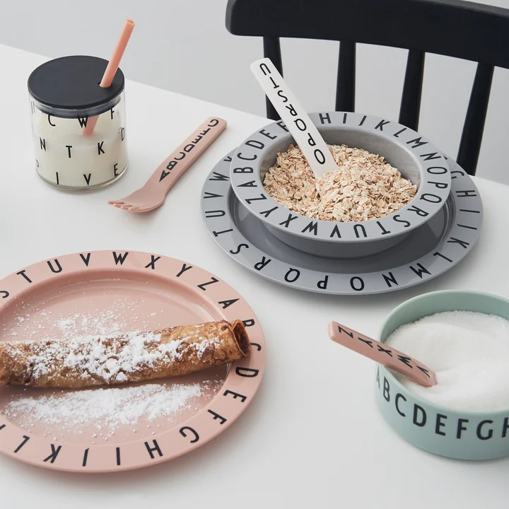 The Eat & Learn Tritan plates from Design Letters are eye-catchers on every table