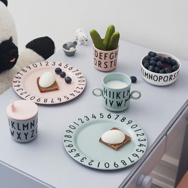 With tableware from Design Letters the little ones learn the alphabet and have fun while eating.
