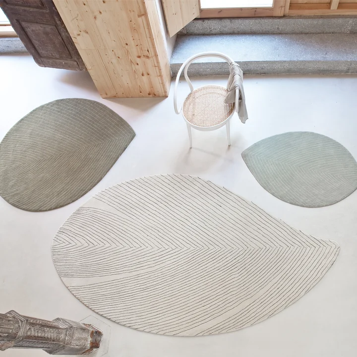 Noble carpets in leaf shape
