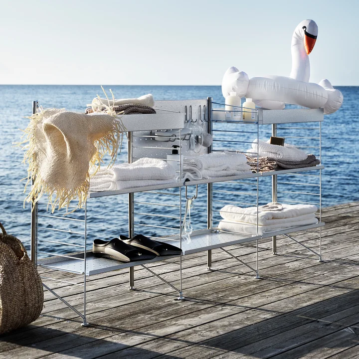 The free-standing Outdoor shelf from String