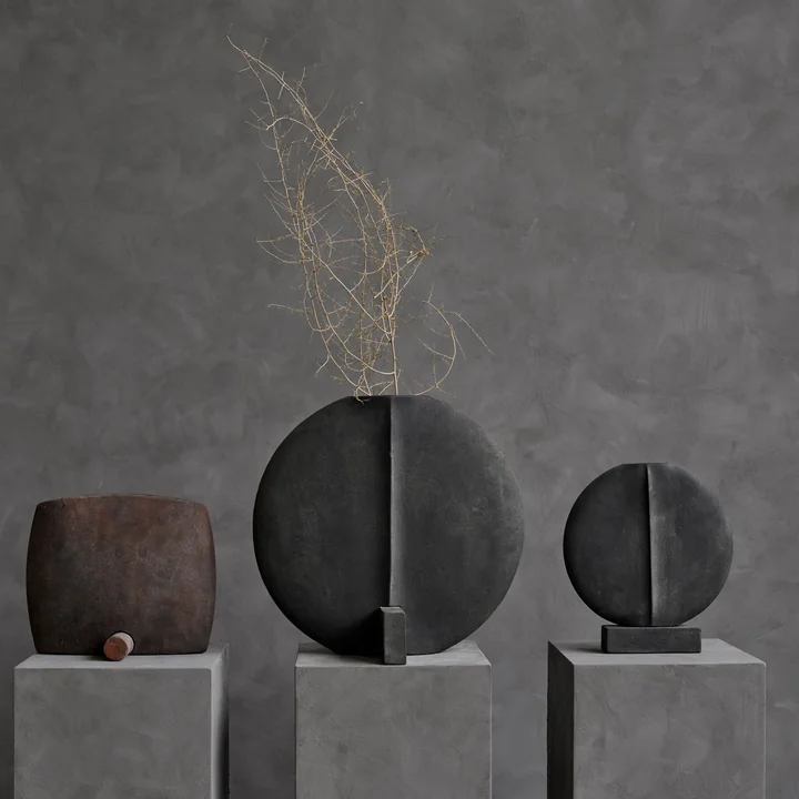 Optical illusions with the Guggenheim vases from 101 Copenhagen