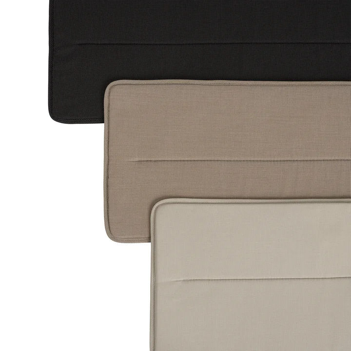 The different seat cushions for Linear Steel bench from Muuto