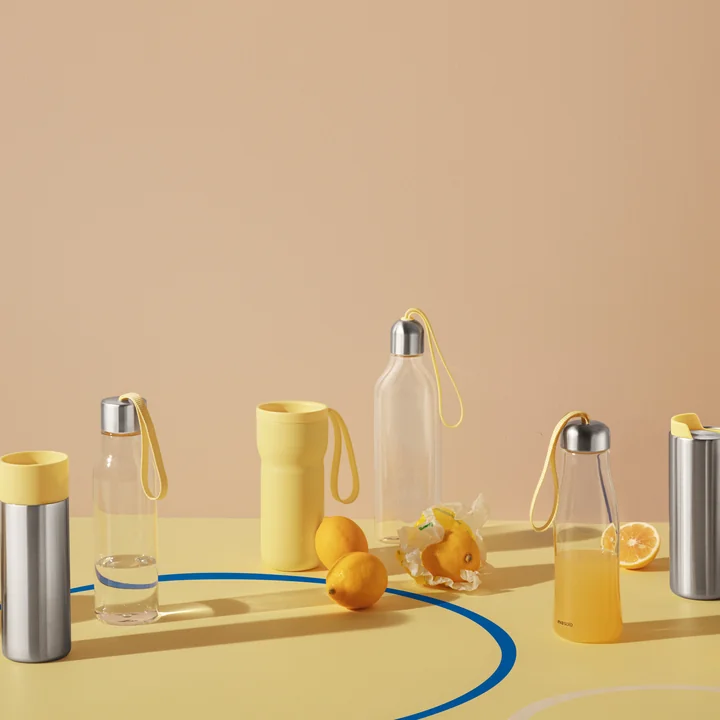 The new, tangy Lemon -yellow from Eva Solo on the Nordic Kitchen thermo mug