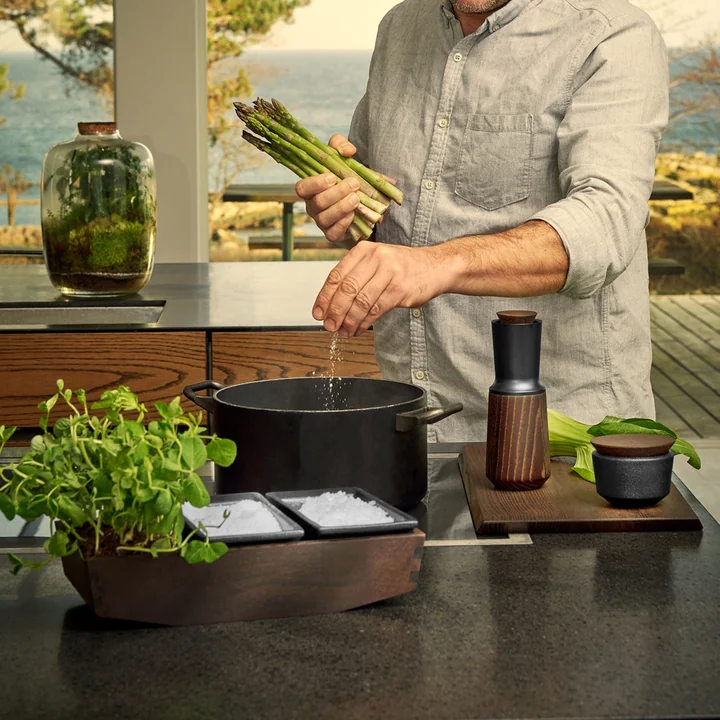 The sharp-edged aesthetics of the RÅ series of Rosendahl