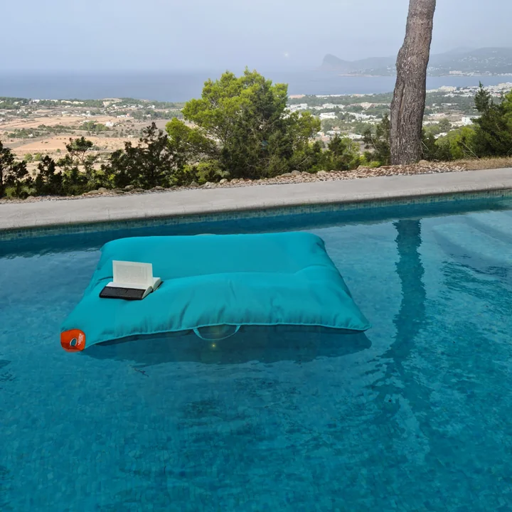 The Pool Bull from Sitting Bull as a lounge in the water