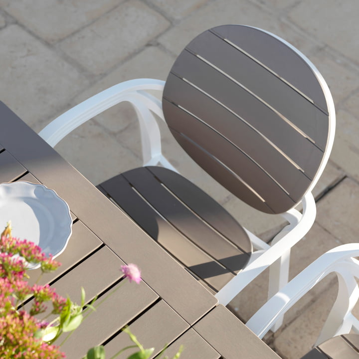 The Palma armchair from Nardi is perfect for long summer evenings.