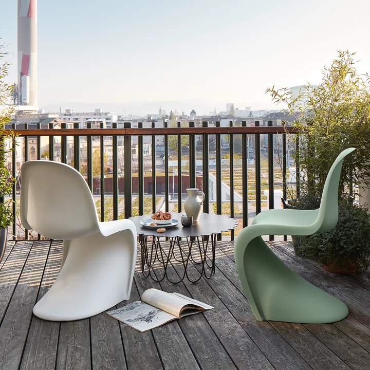 Modern balcony furniture from Vitra