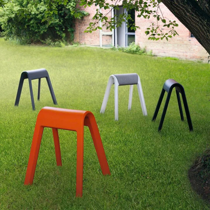 The perch from Wilkhahn outdoors on the lawn
