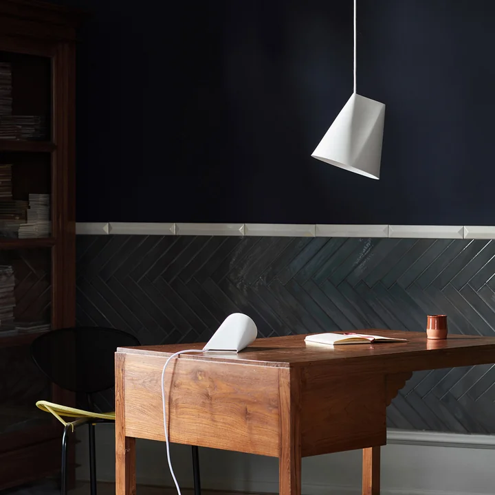 Ceramic Pendant light from Moebe