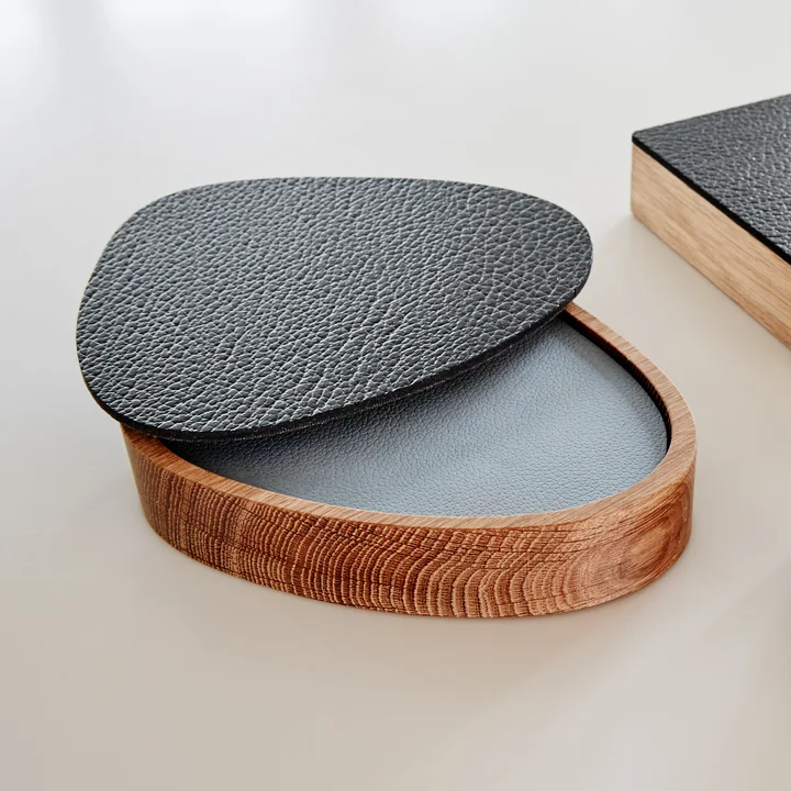 Wood Box with lid curve S 1 2. 5 x 14 cm from Lind DNA in natural oak / black