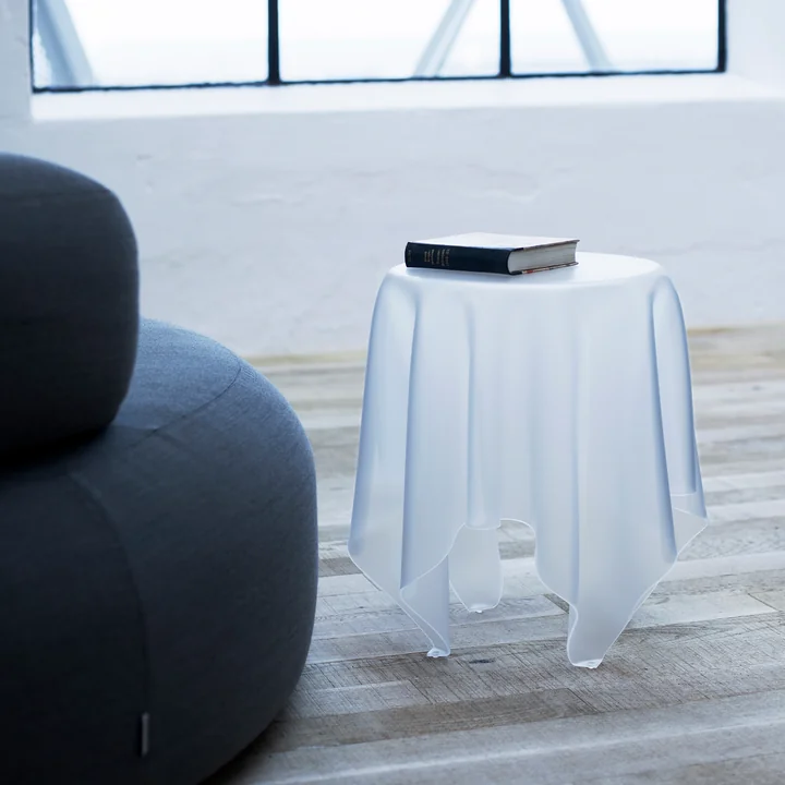 essey-Illusion-Beistelltisch-